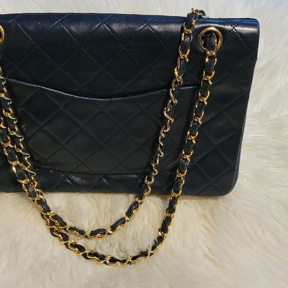 Chanel Quilted Lambskin Dark Blue Classic Double Flap Medium Bag Gold Hardware - Picture 2 of 16